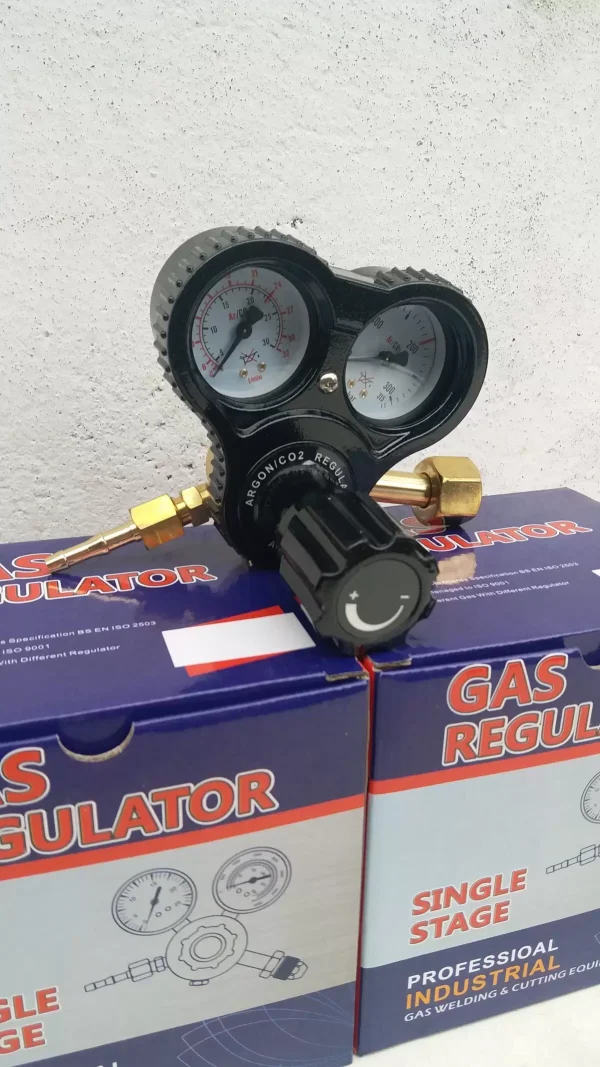 REGULATOR PRITISKA ZA CO2 I ARGON REGULATOR PRITISKA ZA CO2 I ARGON